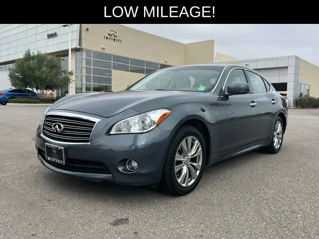 2012 INFINITI M - $15,900