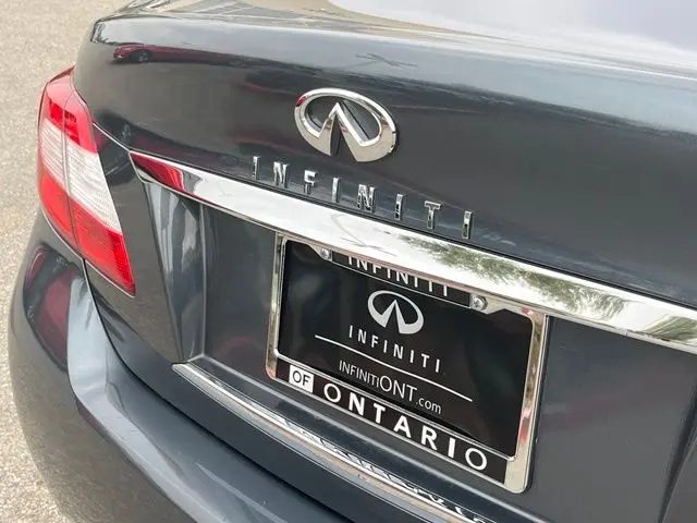 2012 INFINITI M - $15,900
