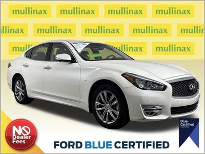 Photo of a 2019 Infiniti Q70 AWD 3.7 Luxe 4DR Sedan for sale