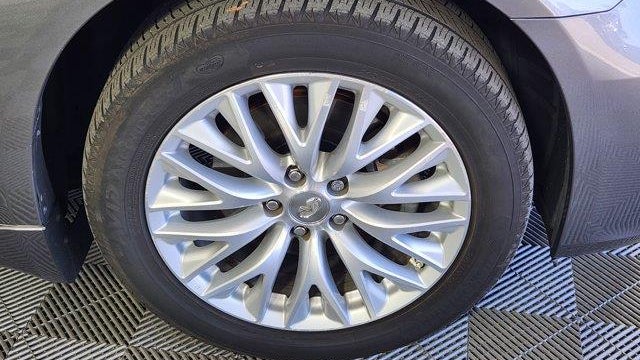 2015 INFINITI Q70L 3.7