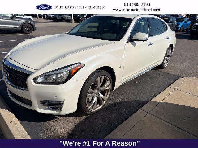 2016 INFINITI Q70