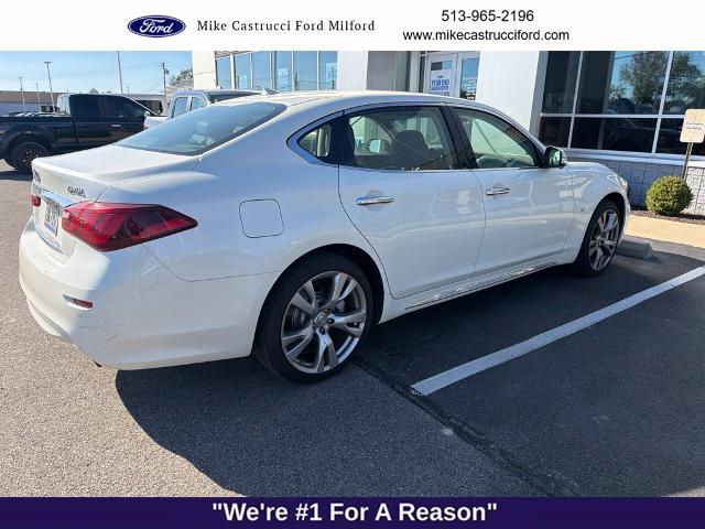 2016 INFINITI Q70