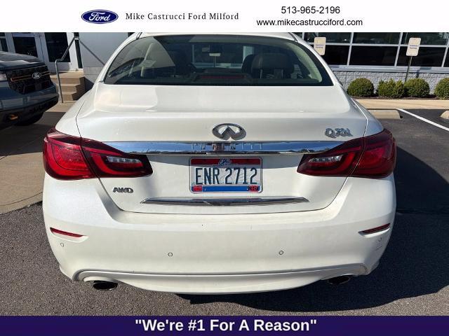 2016 INFINITI Q70