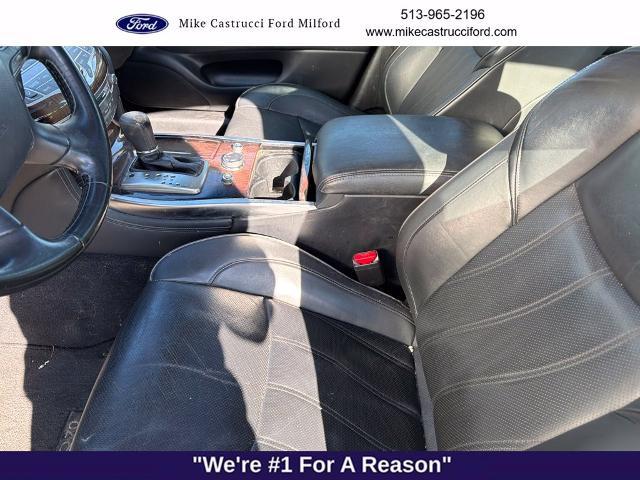 2016 INFINITI Q70