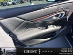2017 Q70L Thumbnail 11