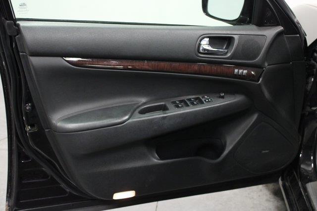 2013 INFINITI G - $10,962