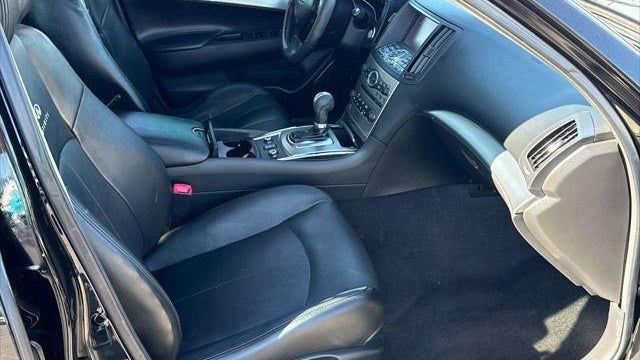 2013 INFINITI G37 Sedan x
