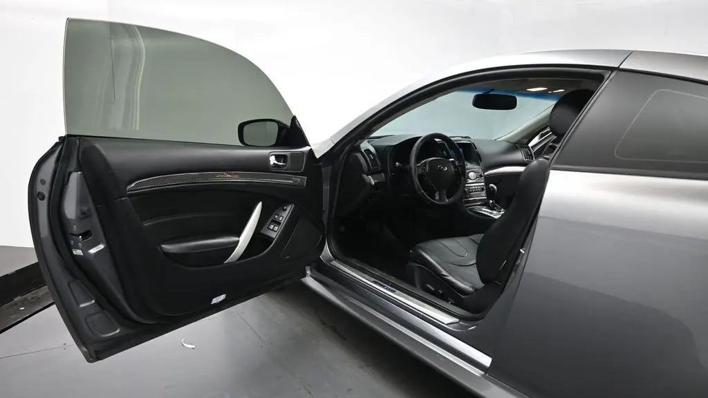 2013 INFINITI G37 Coupe Journey