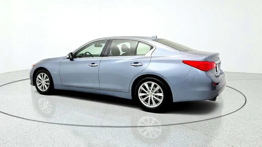 2017 INFINITI Q50 - $13,895