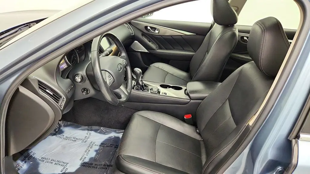 2017 INFINITI Q50 - $13,895