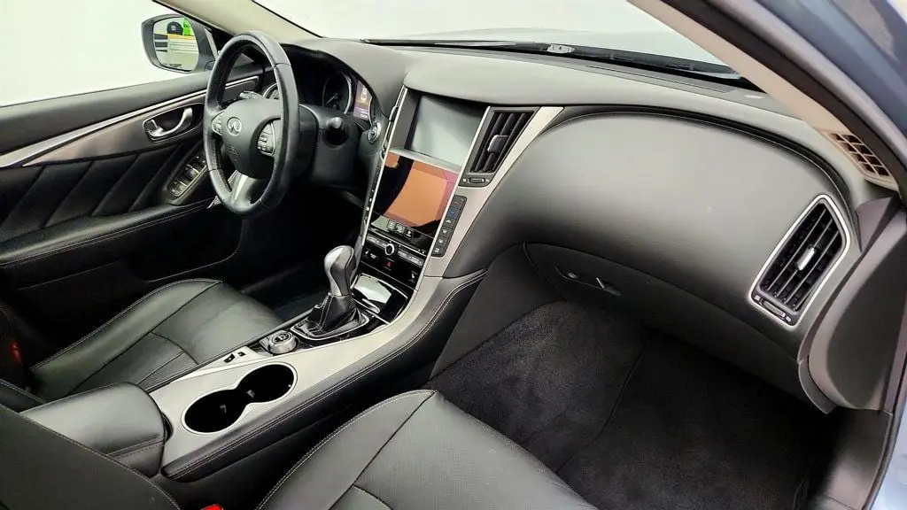 2017 INFINITI Q50 - $13,895