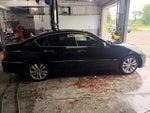 2010 M35 Thumbnail 3