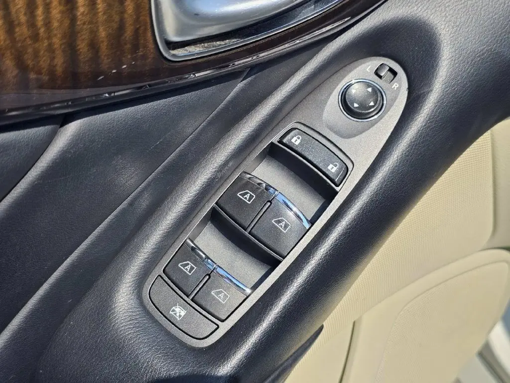 2019 INFINITI Q50 - $10,000
