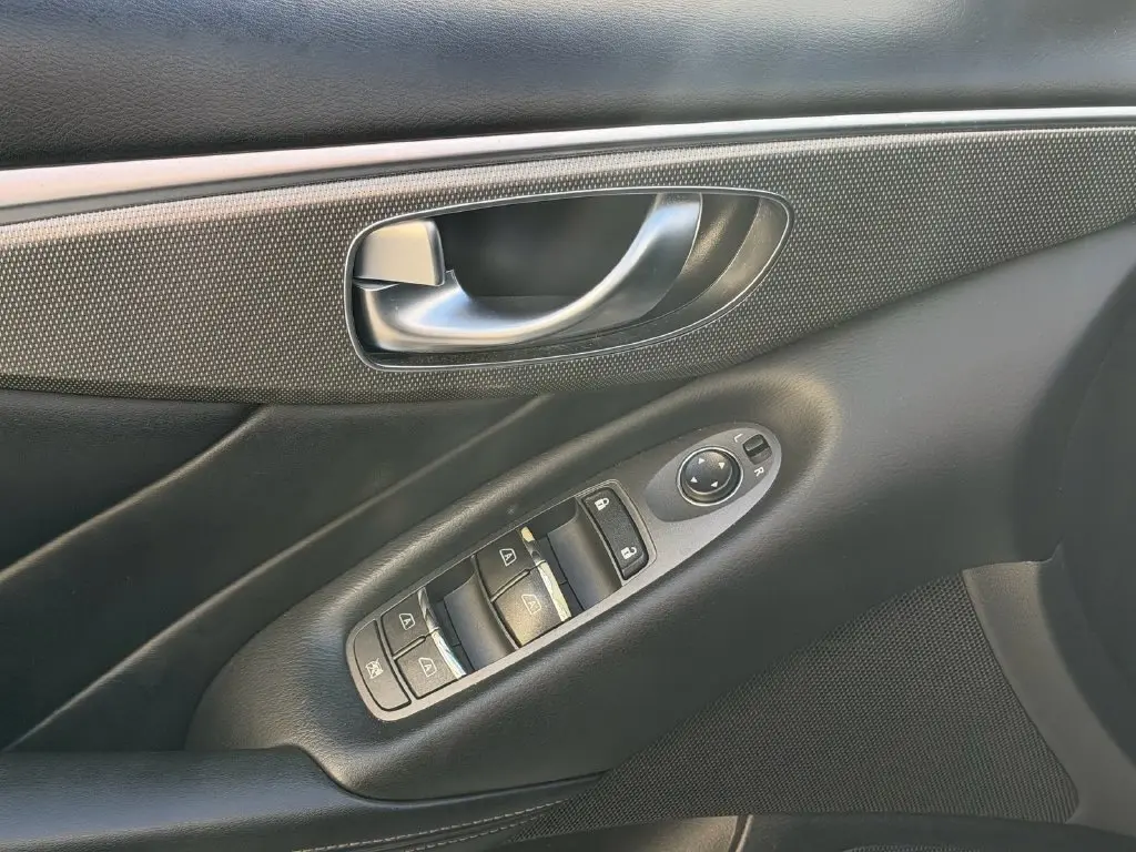 2017 INFINITI Q50 - $12,970