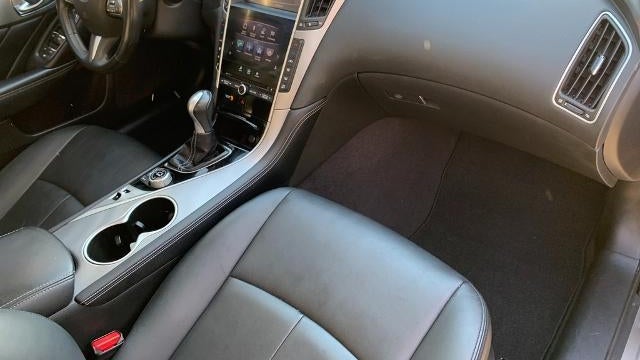 2017 INFINITI Q50 3.0T Signature Edition