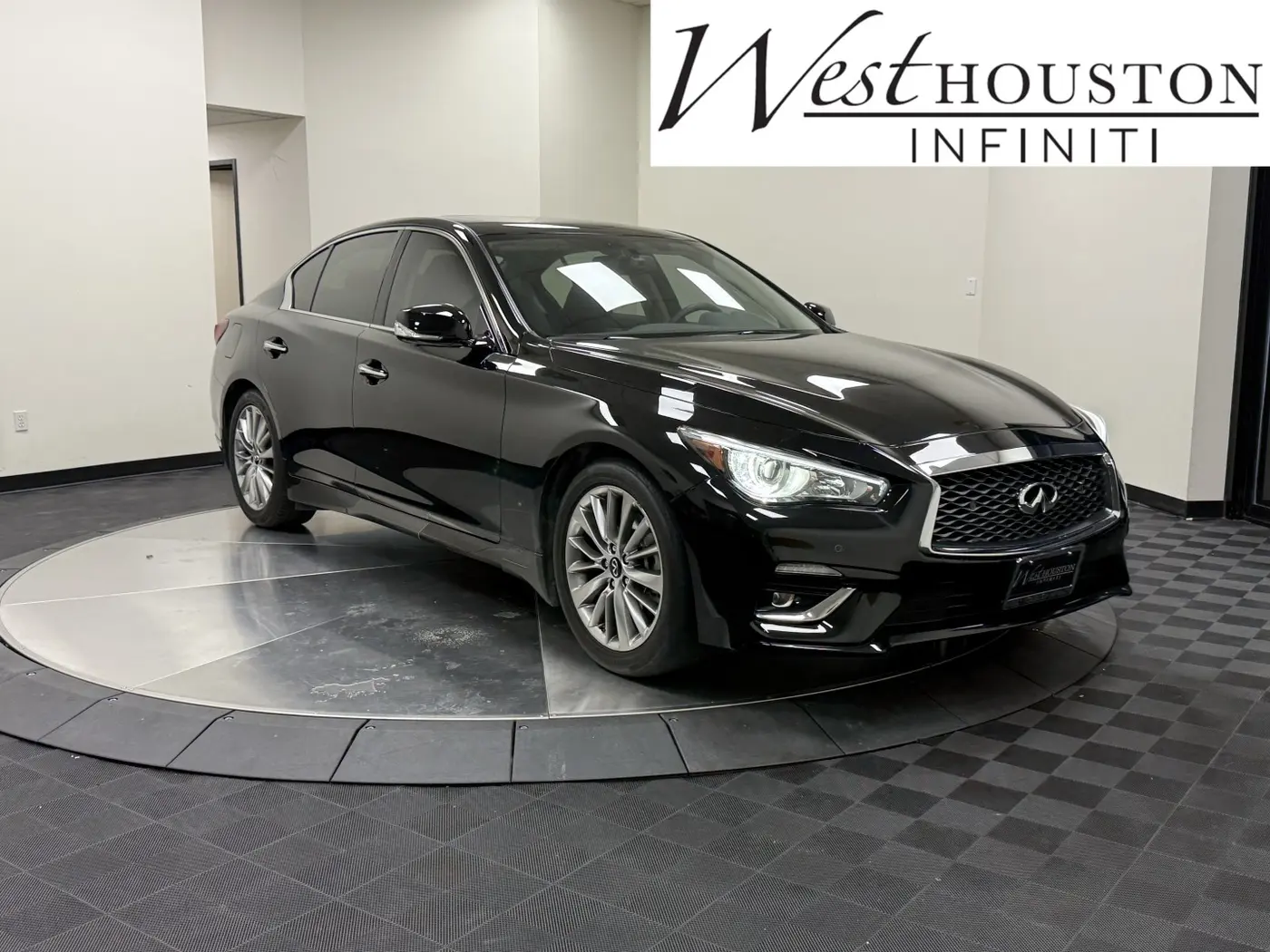2023 INFINITI Q50 - $32,500