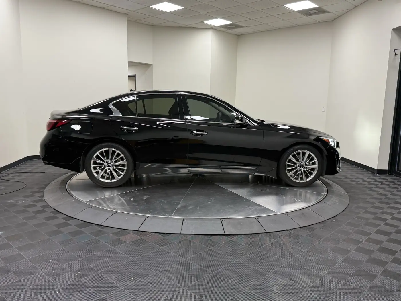 2023 INFINITI Q50 - $32,500