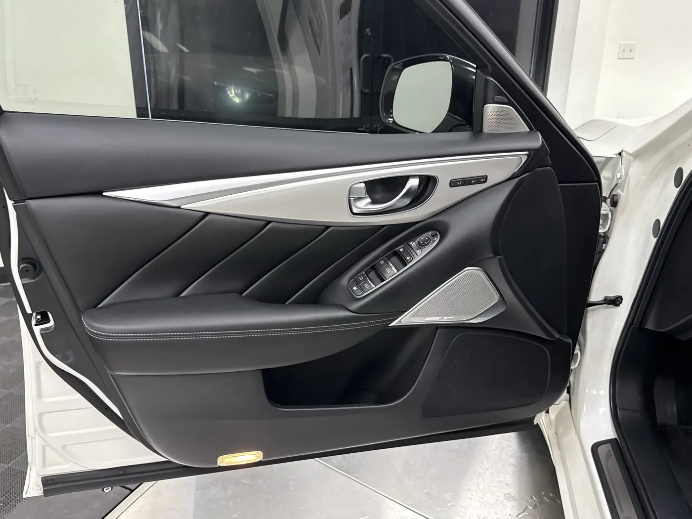 2023 INFINITI Q50 - $27,950
