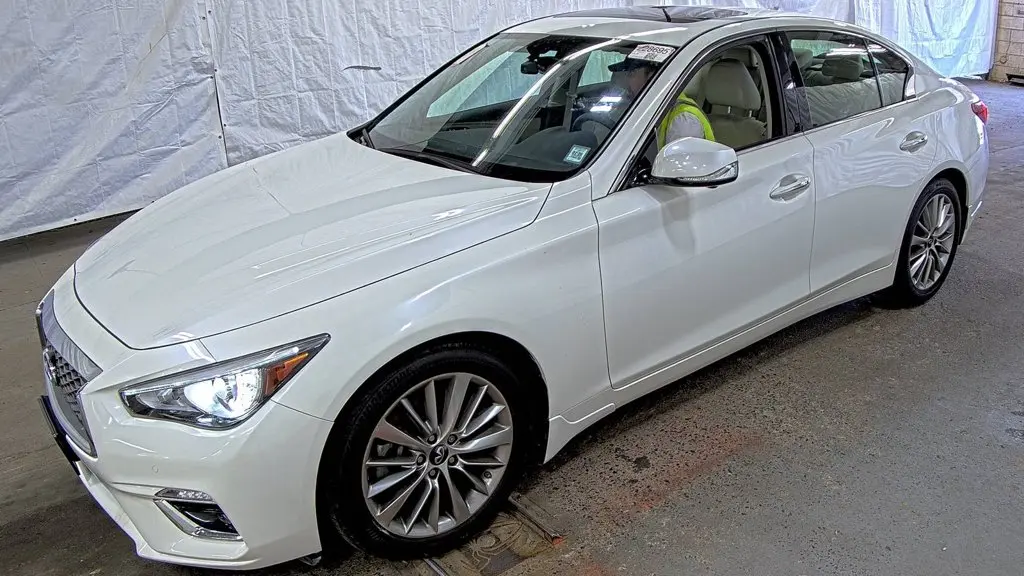 2023 INFINITI Q50