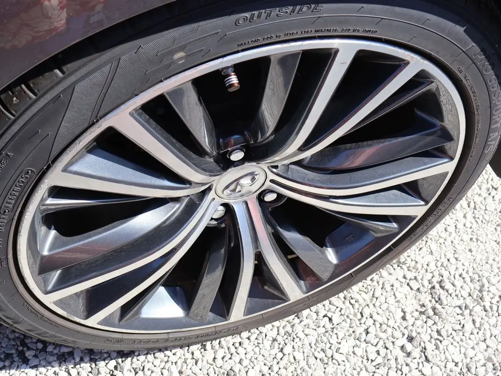 2019 INFINITI Q60 - $24,072