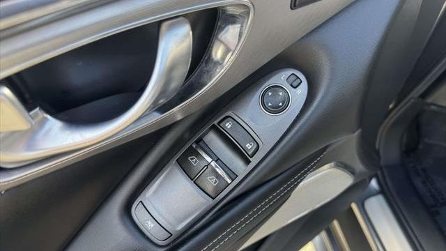 2018 INFINITI Q60 3.0T Luxe