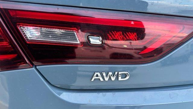 2021 INFINITI Q60 Red Sport 400