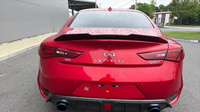 2022 INFINITI Q60 Red Sport 400