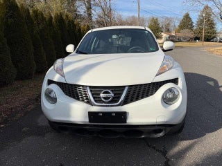 2013 Nissan JUKE with Pearl White Exterior