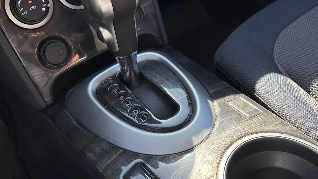 2009 Nissan Rogue S