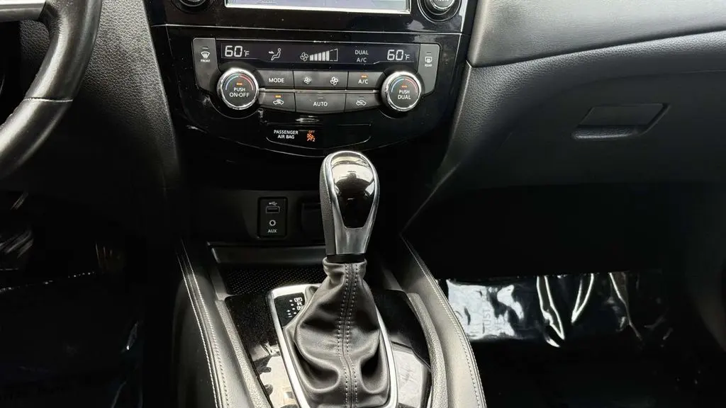2017 Nissan Rogue S