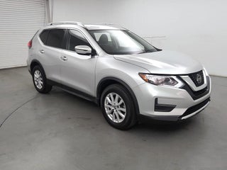 2018 Nissan Rogue with Brilliant Silver Exterior