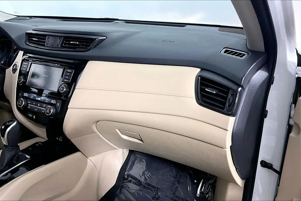 2019 Nissan Rogue - $18,241