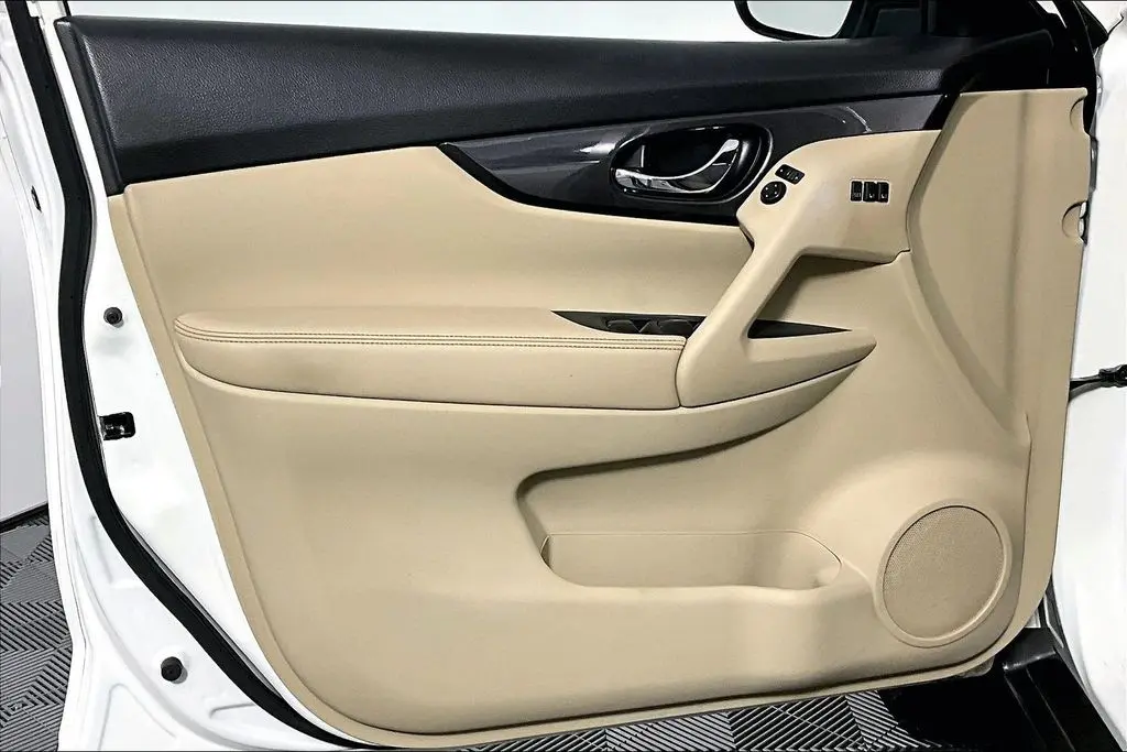 2019 Nissan Rogue - $18,241