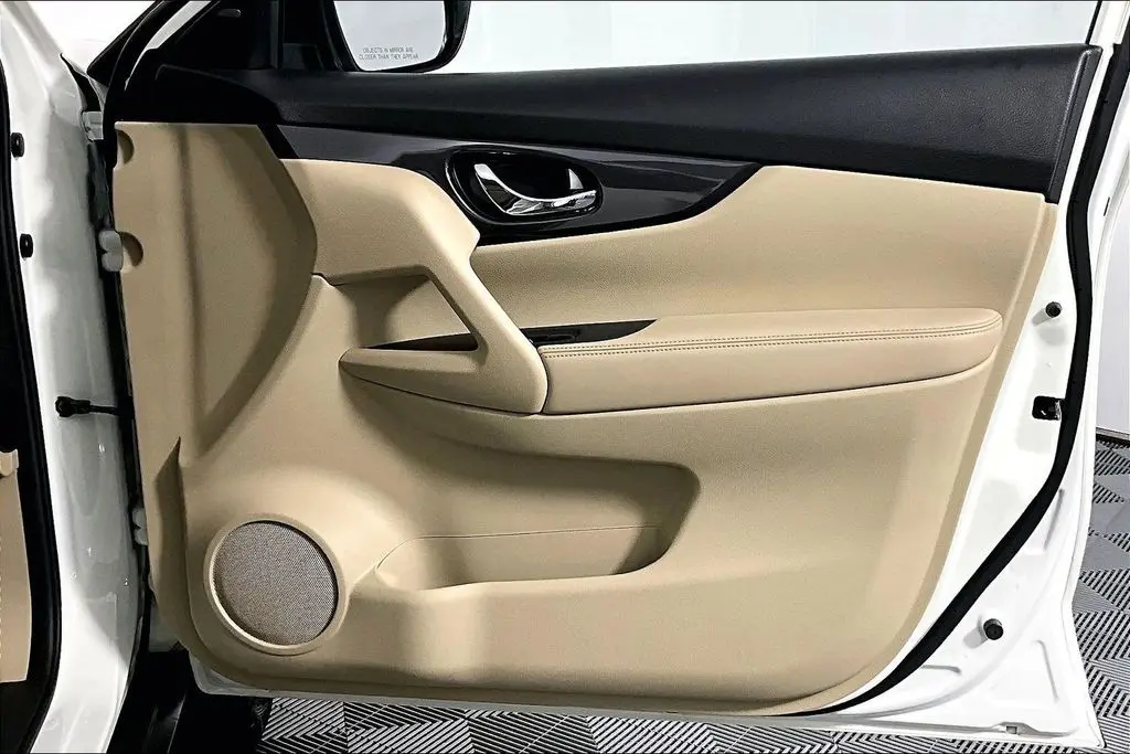 2019 Nissan Rogue - $18,241