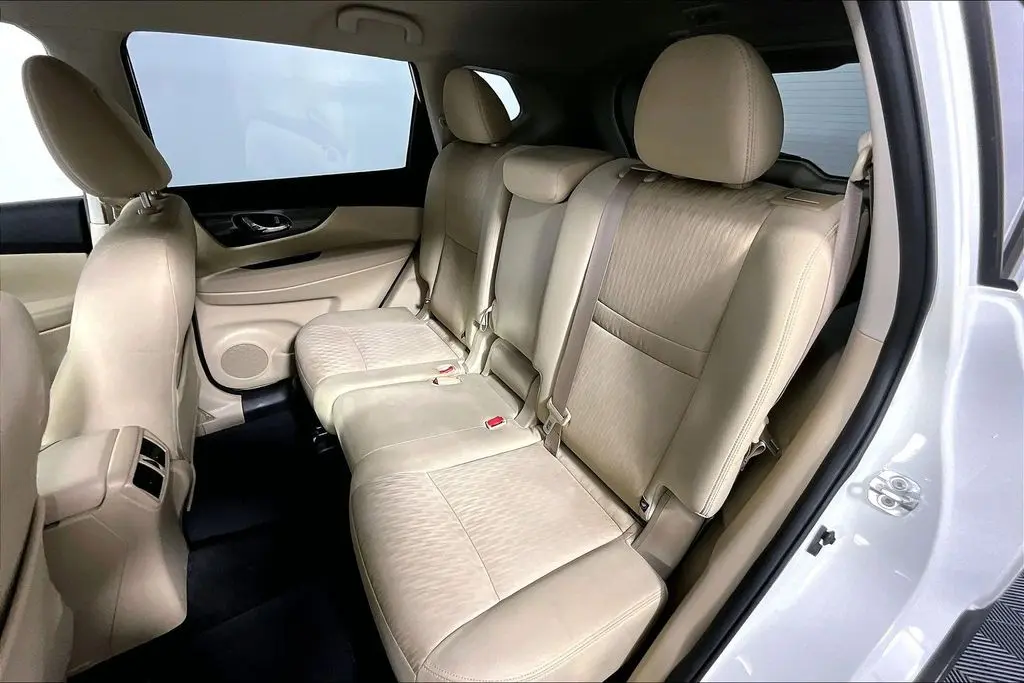 2019 Nissan Rogue - $18,241