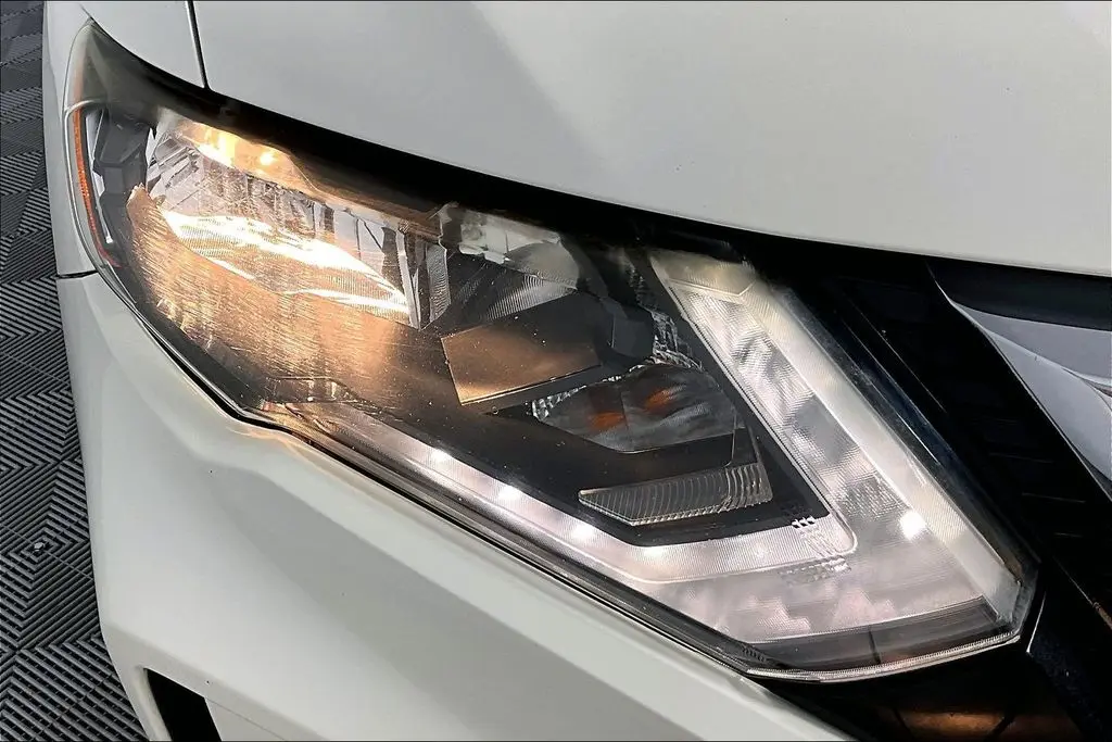 2019 Nissan Rogue - $18,241