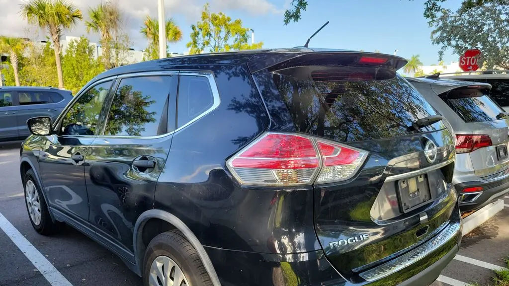2016 Nissan Rogue S