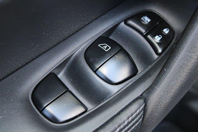 2018 Nissan Rogue - $13,738