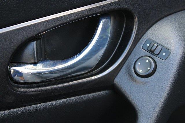 2018 Nissan Rogue - $13,738