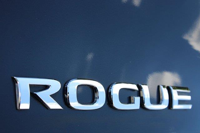 2018 Nissan Rogue - $13,738