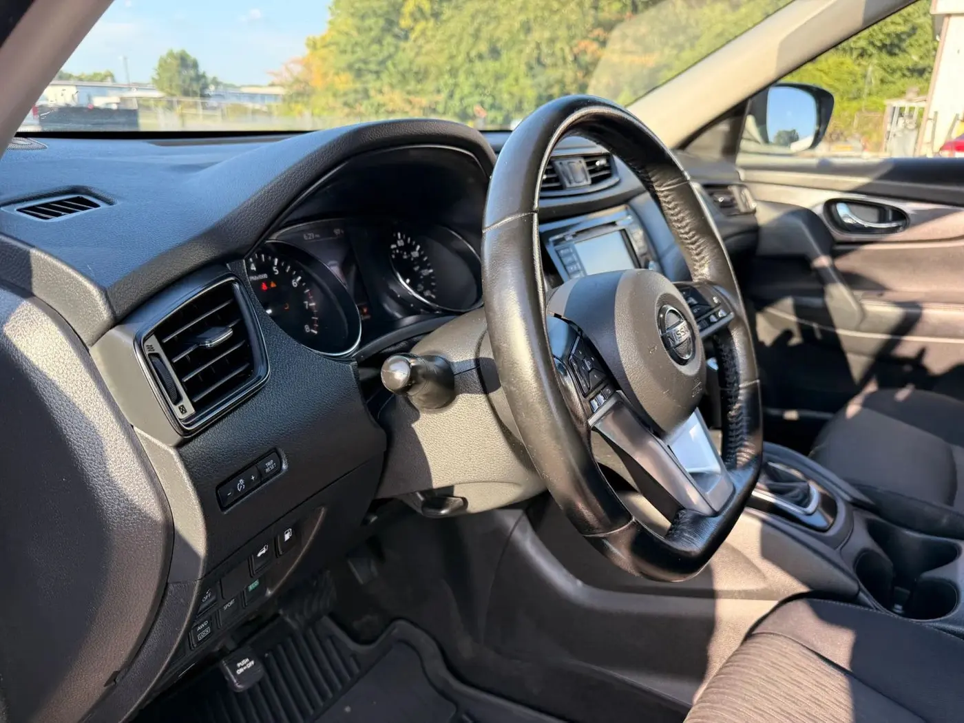 2018 Nissan Rogue - $9,950