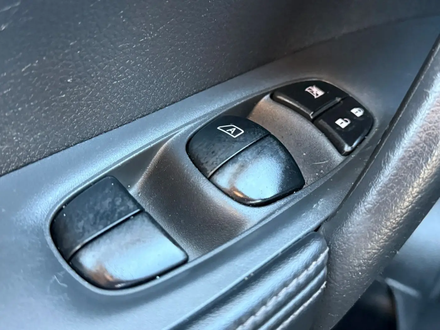 2018 Nissan Rogue - $9,950