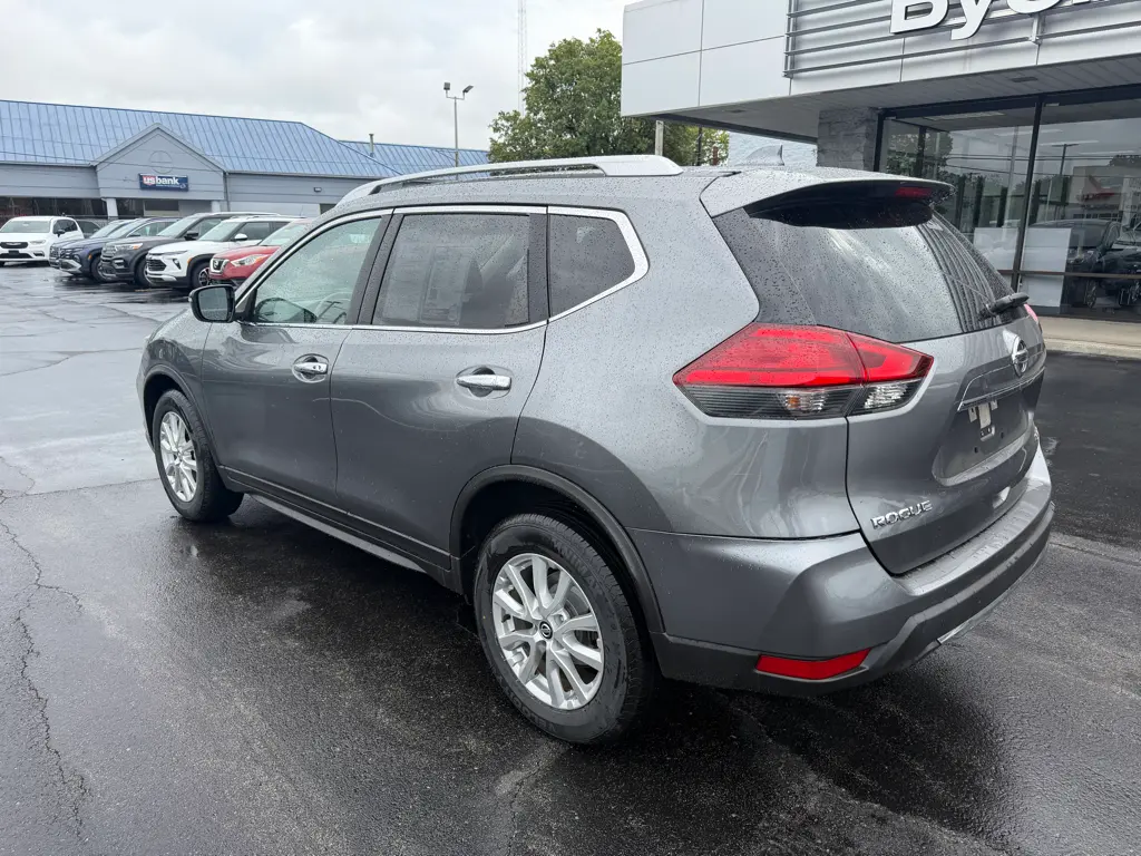 2017 Nissan Rogue - $10,995