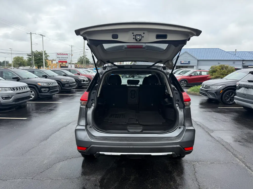 2017 Nissan Rogue - $10,995