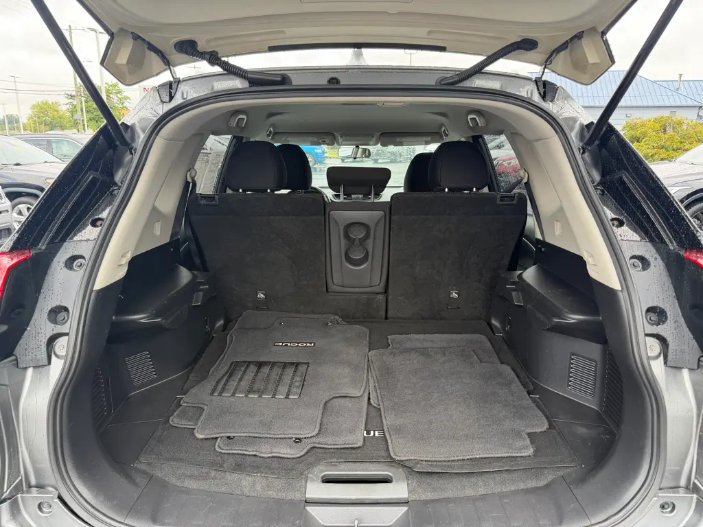 2017 Nissan Rogue - $10,995
