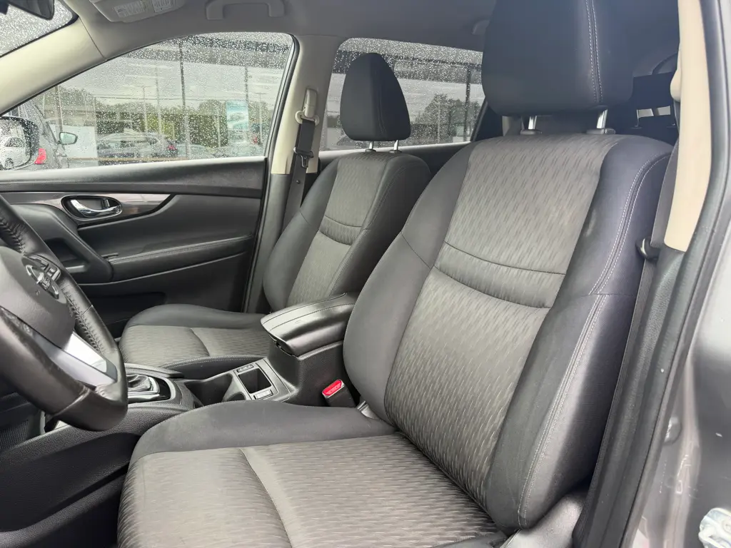 2017 Nissan Rogue - $10,995