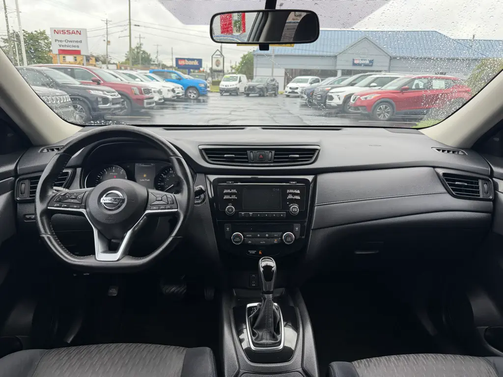 2017 Nissan Rogue - $10,995