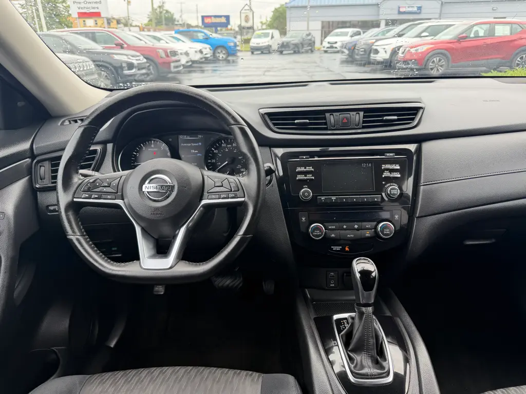 2017 Nissan Rogue - $10,995