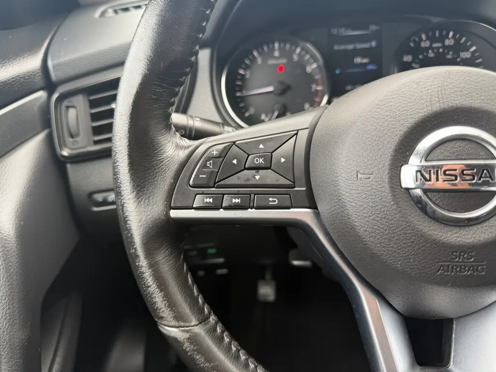 2017 Nissan Rogue - $10,995