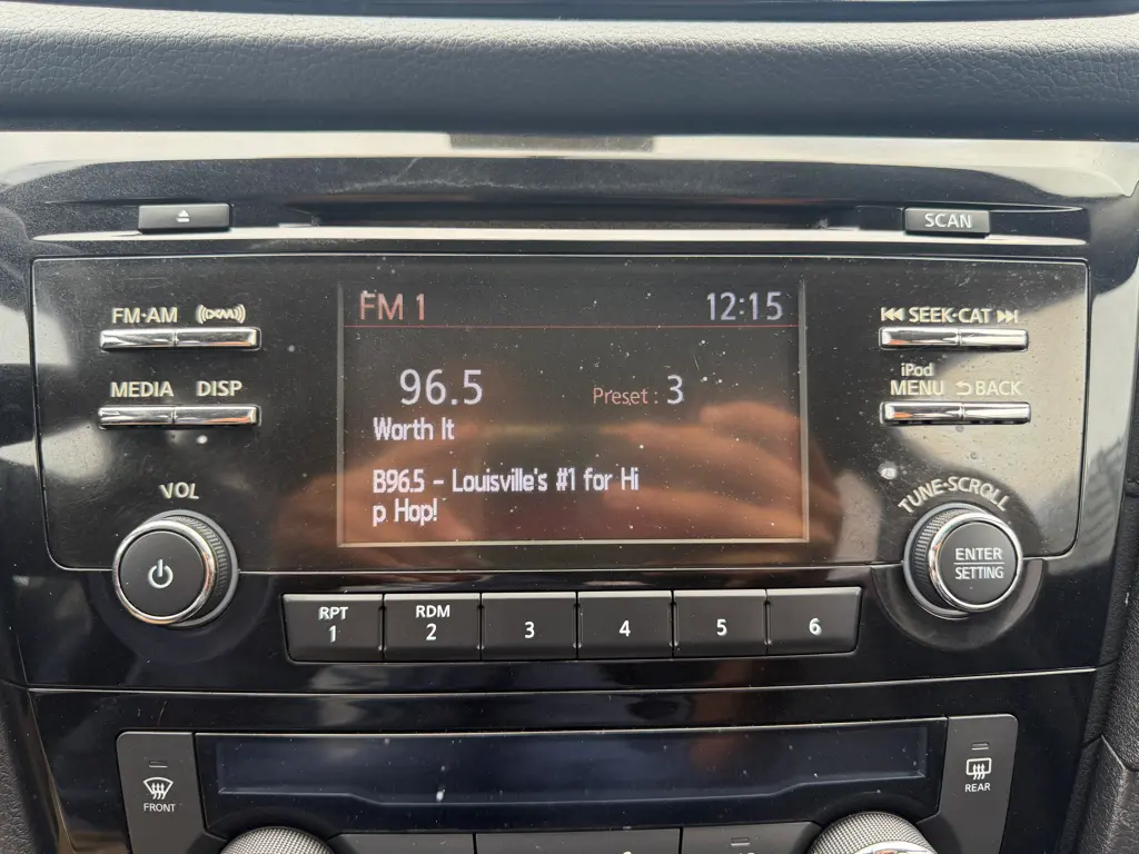 2017 Nissan Rogue - $10,995